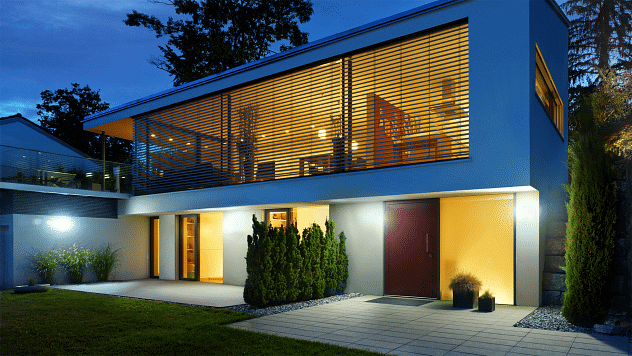 Steinel XLED Curved S Sensor Light – Stylish Outdoor Security Light with 10.5W LED and 8m Motion Detection Range