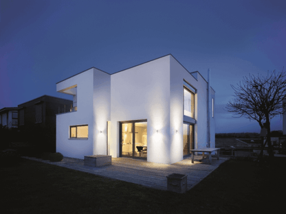 Steinel L 910 LED Outdoor Wall Light – Stylish Up/Down Motion Sensor Lighting