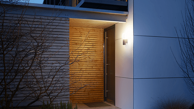 Steinel L 600 CAMLIGHT Outdoor Security Light – Integrated Camera, Intercom, and Motion Sensor for Smart Home Security
